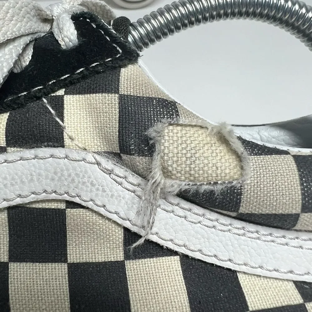 Vans Black & White Checkerboard Low Top Skate Tennis Shoes Size 7 M/ 8,5 W